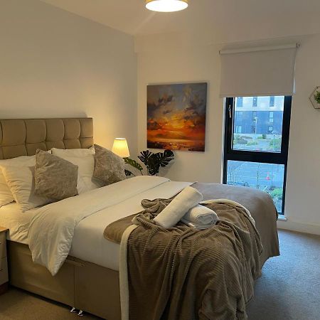 Modern Spacious 1 Bed Flat In Birmingham City Centre With Free Parking, Fast Free Wifi And Netflix Exterior photo